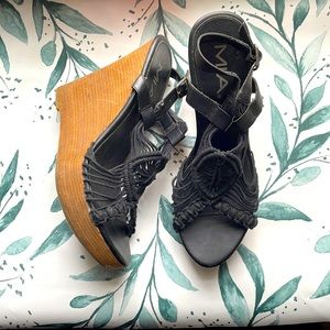 MIA Wedges